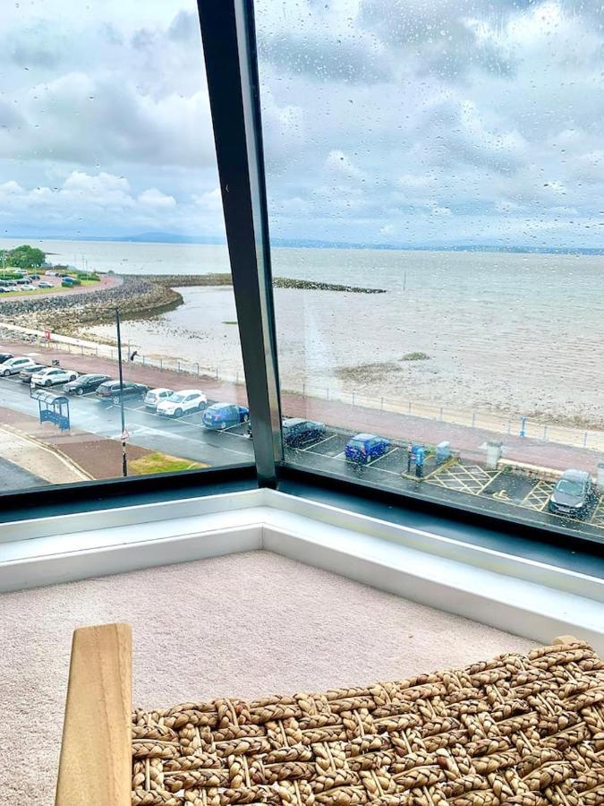 Lovely 2 Bedroom Modern Loft Apartment Sea View モアカム エクステリア 写真