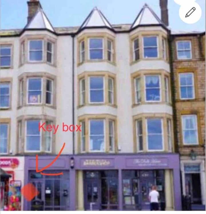 Lovely 2 Bedroom Modern Loft Apartment Sea View モアカム エクステリア 写真